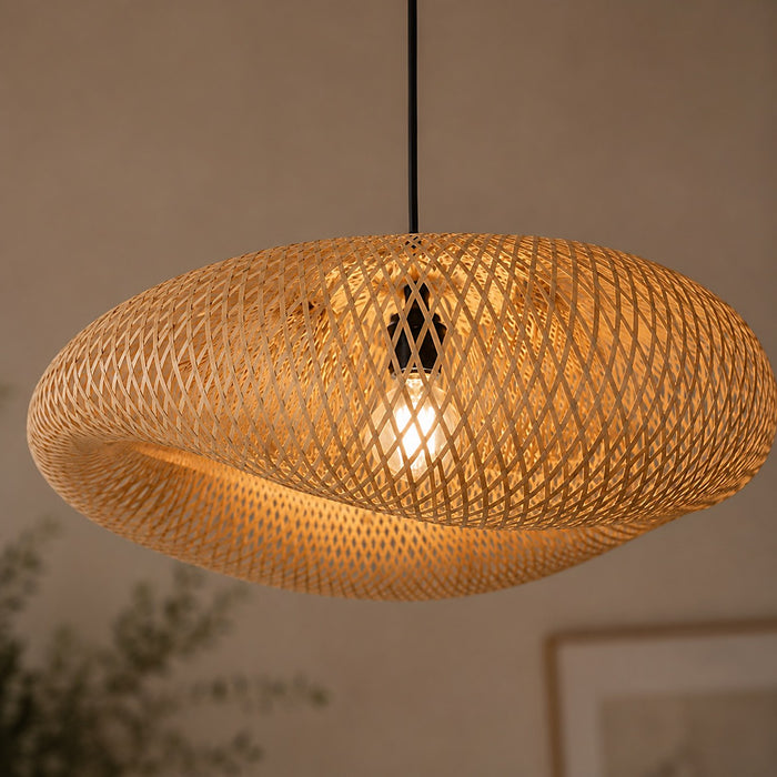 Lampe suspendue en bambou au design moderne — plafonnier Plafonniers Design