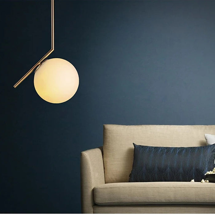 Plafonnier LED boule doré — plafonnier Plafonniers Design