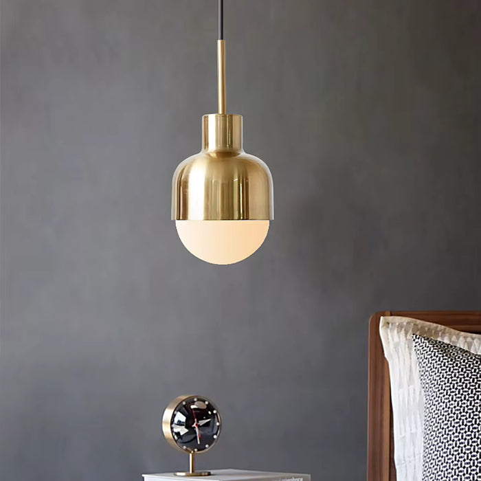 Plafonnier Led suspendu en fer doré au design moderne — plafonnier Plafonniers Design