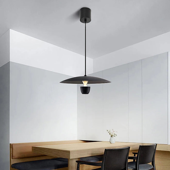 Plafonnier plat au design moderne et minimaliste — plafonnier Plafonniers Design