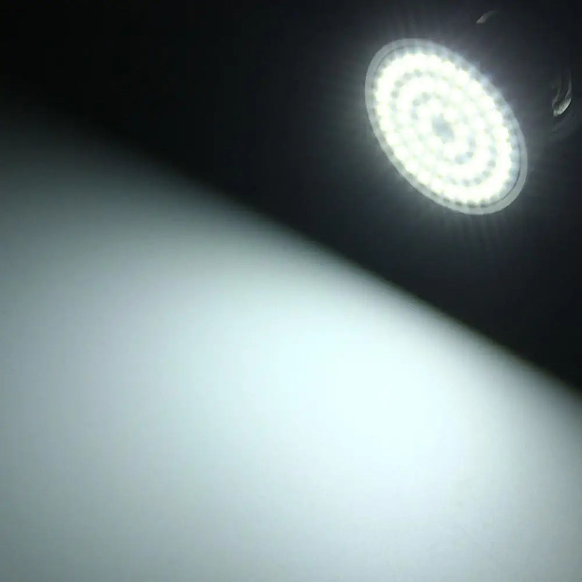Ampoule LED E27 puissante pour projecteur — accessoire Plafonniers Design – vue 2