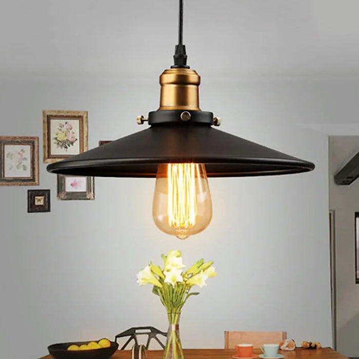 Plafonnier noir industriel suspendu — plafonnier Plafonniers Design