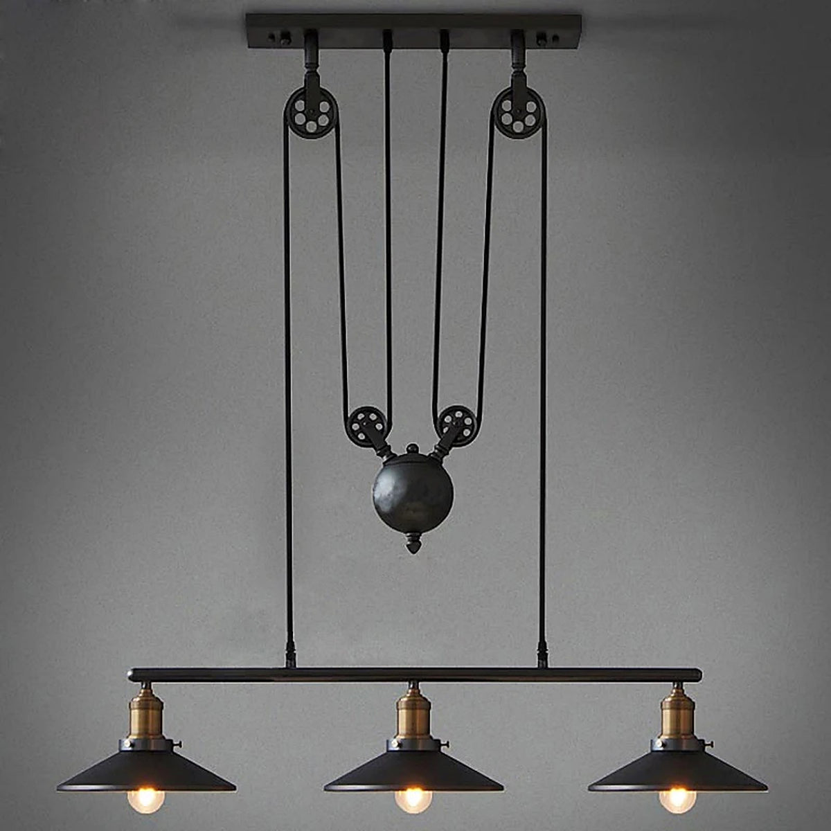 Plafonnier suspendu vintage en métal — plafonnier Plafonniers Design